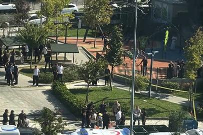 Başakşehir’de iki kişi sokak ortasında silahlı saldırıya uğradı. Olay yerine çok sayıda polis ekibi ve sağlık ekipleri sevk edildi. Yaralılar sağlık ekiplerinin ilk müdahalesinin ardından hastaneye kaldırıldı.