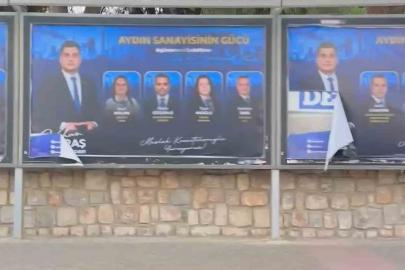 Başkan Maraş’ın afişlerine saldırı