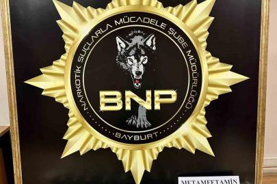 Bayburt’ta 616 gram metamfetaminle yakalanan 2 şüpheli tutuklandı