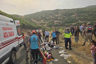 Bingöl’de minibüs şarampole yuvarlandı: 10 yaralı