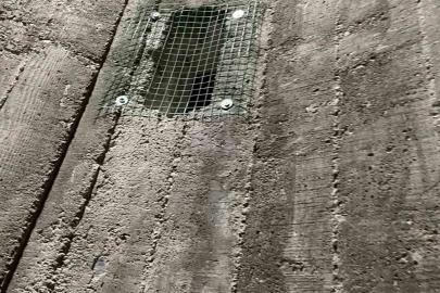Burhaniye’de çıkılmayan minareler kargalara mesken oldu