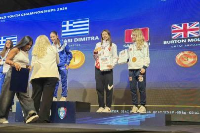 Bursalı milli sporcu Aslı Salım, İtalya’da dünya üçüncüsü oldu