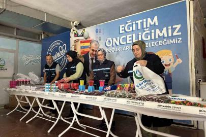 Çayırova’da öğrencilere kırtasiye desteği