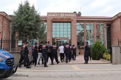 Çorum’da yasa dışı bahis ve kumar operasyonu: 8 tutuklama