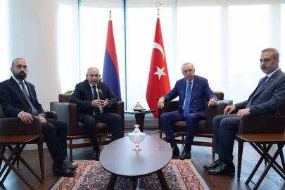 Cumhurbaşkanı Erdoğan, Ermenistan Başbakanı Paşinyan’ı kabul etti