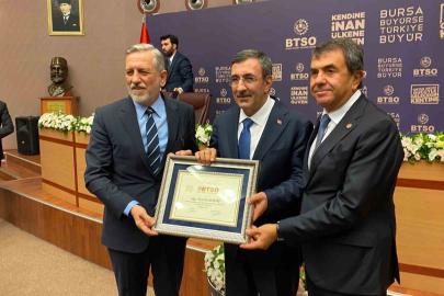 Cumhurbaşkanı Yardımcısı Yılmaz Bursa iş dünyasının temsilcileriyle bir araya geldi