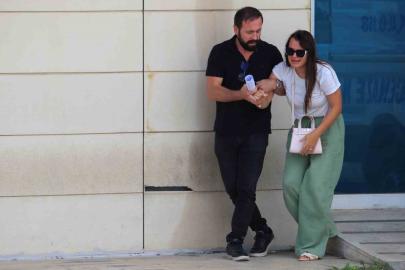 Devrilen tırın altında kalarak hayatını kaybeden genç kadının cenazesi gözyaşlarıyla teslim alındı