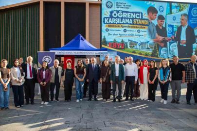 EBYÜ’den öğrencilere sıcak karşılama