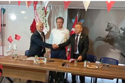 EMEKLİ PARTİLERİ ANKARA’DA GÜÇLERİNİ BİRLEŞTİRDİ!