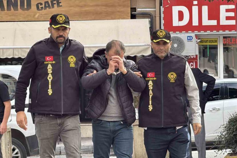 Eskişehir’de 9 yıldır firari olan ve 25 yıl hapis cezası ile aranan şahıs yakalandı