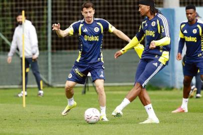 Fenerbahçe hazırlıklarını sürdürdü