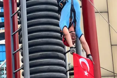 Gaziantepli itfaiyecilerden yüksek irtifa gösterisi