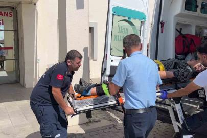 Hafriyat kamyonu ile otomobil çarpıştı: 3 yaralı