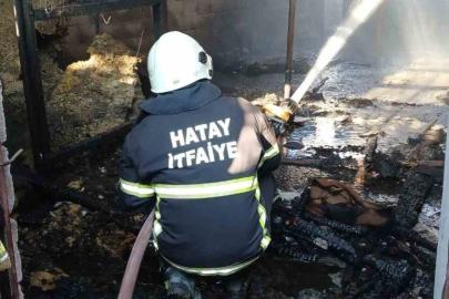 Hassa’da ev ve ahır yandı