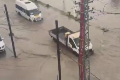 Hatay’da sağanak yağış etkili oldu