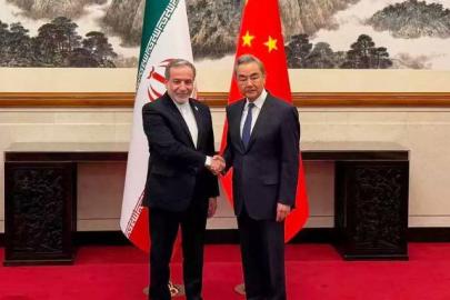 İran Dışişleri Bakanı Arakçi, Çinli mevkidaşı Wang Yi ile görüştü