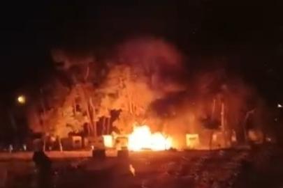 Karavan gece yarısı alev alev yandı