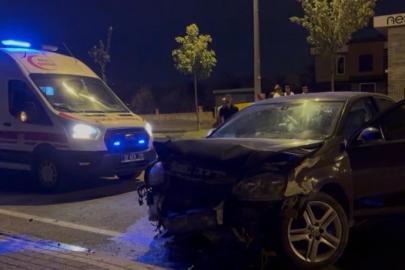 Kayseri’de kontrolden çıkan otomobil duvara çarptı: 1 yaralı