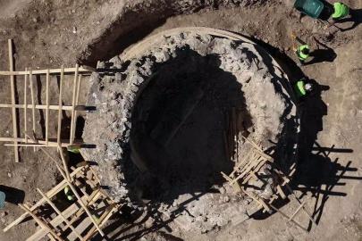 Kemah’ta tarihi Sultan Melik Türbesi’nde restorasyon çalışması başlatıldı