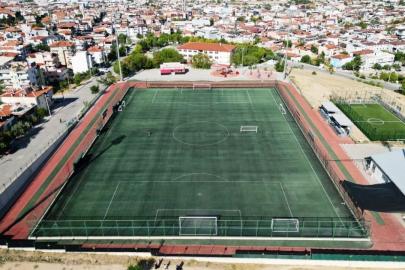 Kınıklı ve İlbade’deki spor tesisleri FIFA standartlarında yenilendi