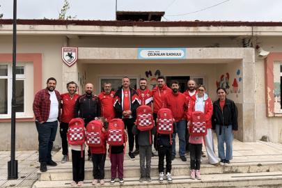 Kırsal mahalle okullarına çanta kampanyası