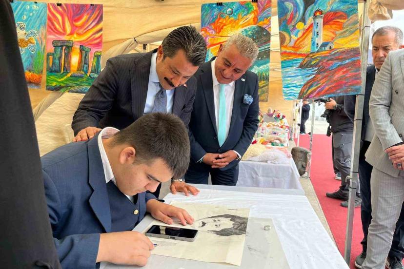 Kırşehir’de "Üreten Eller Sokağı"nda el emeği ürünler sergilendi