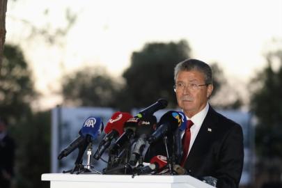 KKTC Başbakanı Üstel: "Şehitlerimizi unutmadık, unutmayacağız, unutturmayacağız"