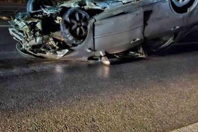Kontrolden çıkan otomobil, fındık makinesi ve biçerdövere çarpıp takla attı: 1 yaralı