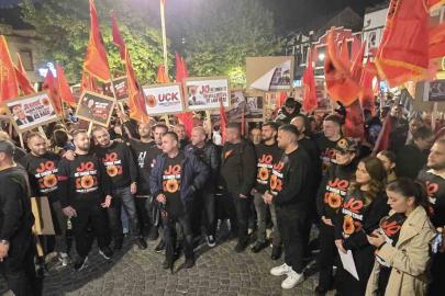 Kosova’da Özel Mahkeme’nin eski Cumhurbaşkanı Thaçi’ye hapis cezası kararı protesto edildi