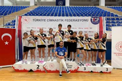 Manisalı sporculardan madalya yağmuru