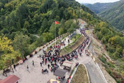 Motosiklet tutkunlarından "İstiklal" sürüşü