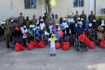 MSB, Somali’de ihtiyaç sahibi gazi ve ailelerine destek oldu