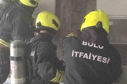 Mutfakta alev alan aspiratör paniğe neden oldu