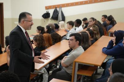 Prof. Dr. Kırışık: "Terörsüz Türkiye, enerjimizi bilime ve kalkınmaya yöneltmektir"