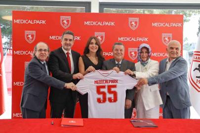 Samsunspor ile Medical Park ve Liv Hospital arasındaki sağlık sponsorluğu yenilendi
