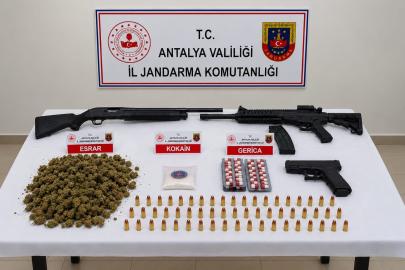 Serik’te uyuşturucu operasyonu: 20 gözaltı