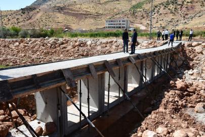 Şırnak Milletvekili Tatar, selin vurduğu Kasrik’te dere ıslahı çalışmalarını inceledi