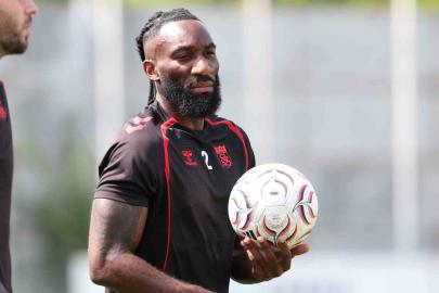Sivasspor’da Aaron Appindangoye şoku!