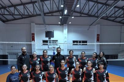 Siverek Belediyespor’un ardından kadın voleybol takımı da ligden çekildi