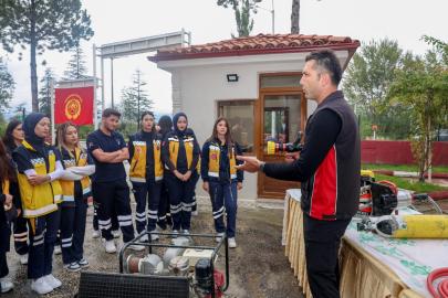 Taşköprü’de İtfaiyeciler Haftası öğrencilerle kutlandı