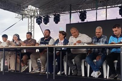 Tekirdağ’da köfteyi en hızlı yiyen altını kaptı