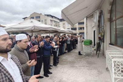 Tırla çarpışan minibüsün sürücüsü son yolculuğuna uğurlandı
