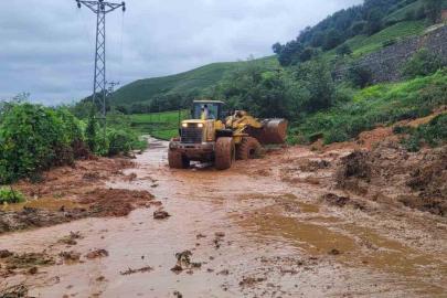 Trabzon’da etkili yağışın izleri siliniyor