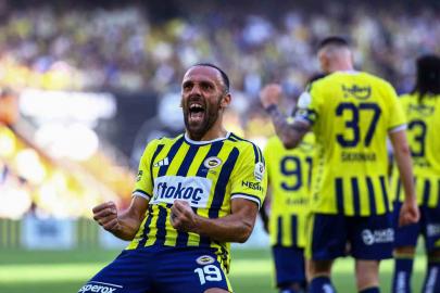 Trendyol Süper Lig: Fenerbahçe: 2 - Eyüpspor: 0 (Maç devam ediyor)