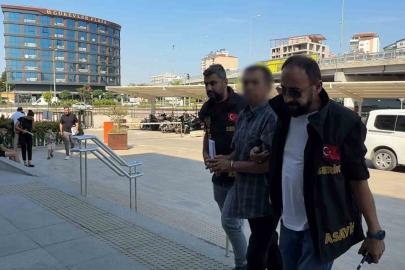 Üzerine çöp poşeti geçirip otomobil kundaklayan şüpheli tutuklandı