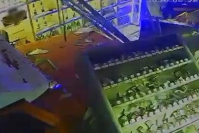 Veresiye tartışması iddiası: Kamyonuyla tekel bayisine böyle daldı