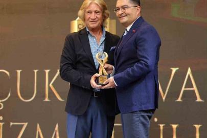 "Yılın Turizm Yöneticisi" ödülü İl Kültür ve Turizm Müdürü Duru’ya verildi