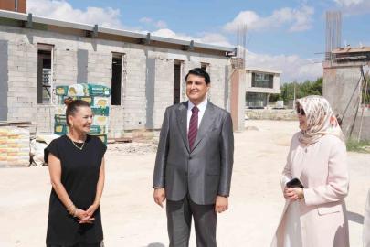 Yılmaz’dan Gaziantep Otizm Vakfı Okulu’na ziyaret