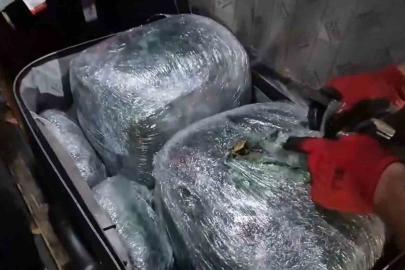 Yolcu otobüsünde 69 bin kişiyi zehirleyebilecek miktarda uyuşturucu ele geçirildi