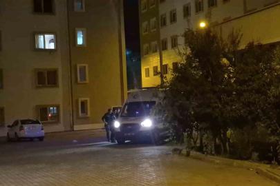 Yurtta kalan iki öğrenci gıda zehirlenmesi şüphesiyle hastaneye kaldırıldı